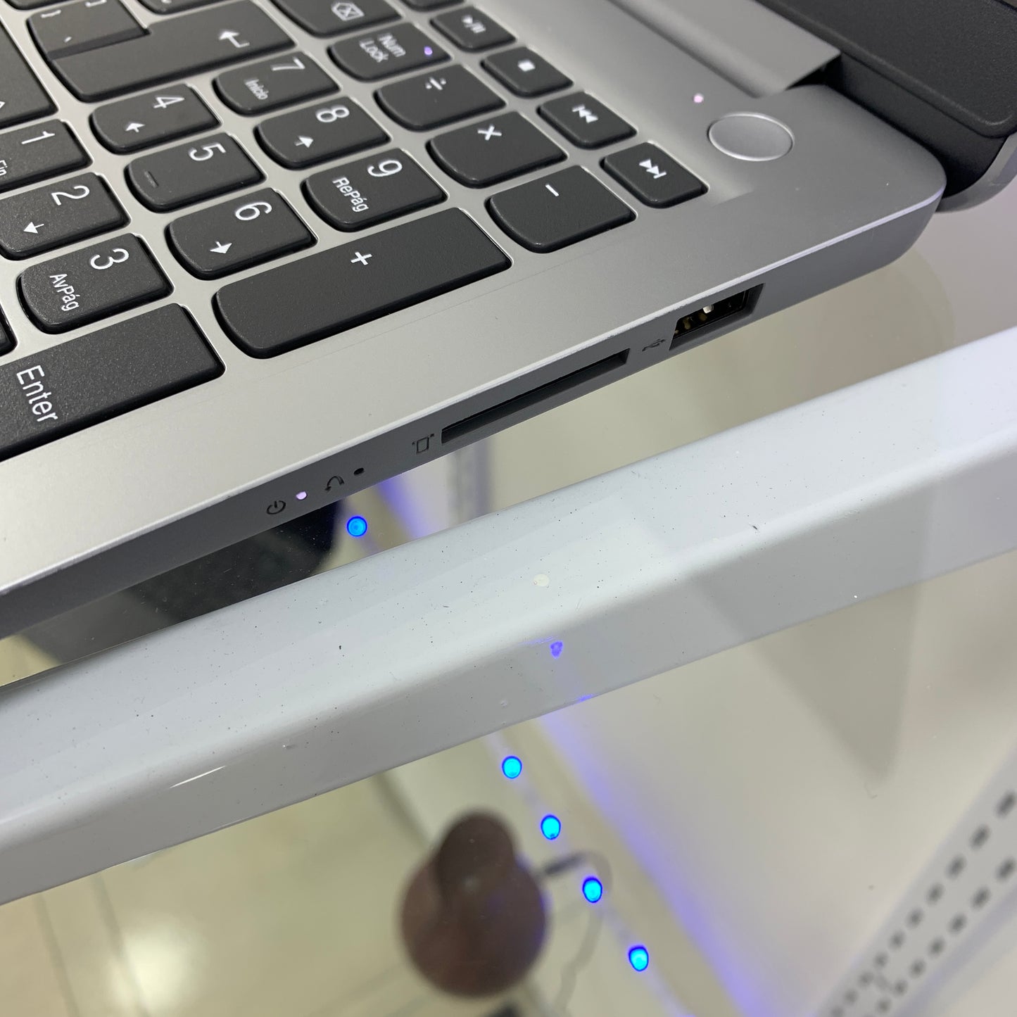 🔥 Lenovo Ideapad 1 Rendimiento y Estilo en un Solo Dispositivo 🔥