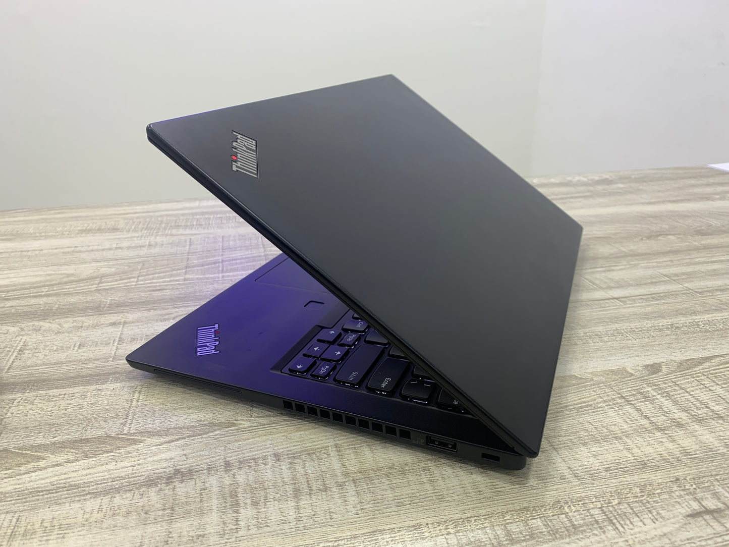 🔥 Lenovo ThinkPad X13 Potencia y Movilidad para Líderes 🔥